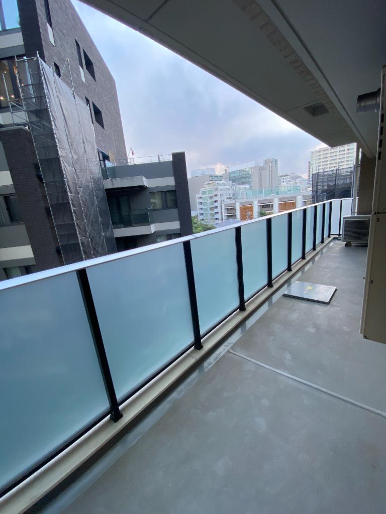 606号室 8